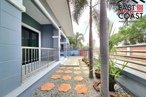 Casa de 3 dormitorios en Pattaya, Tailandia № 213582 - foto 6