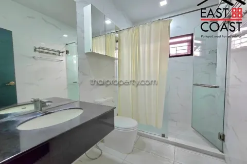 Casa de 3 dormitorios en Pattaya, Tailandia № 213582 - foto 29