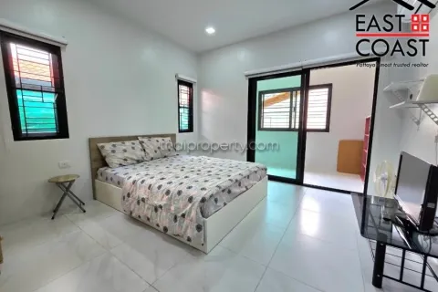 Casa de 3 dormitorios en Pattaya, Tailandia № 213582 - foto 30
