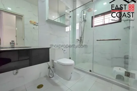 Casa de 3 dormitorios en Pattaya, Tailandia № 213582 - foto 24