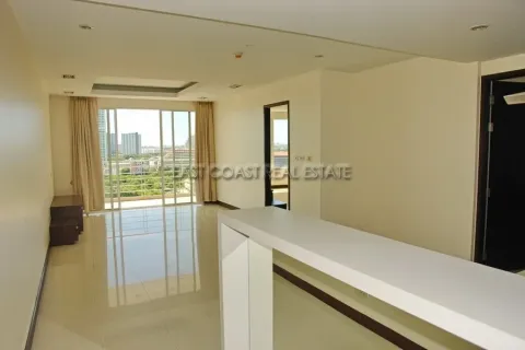 Condominio de 2 dormitorios en Jomtien Beach, Pattaya, Tailandia № 213581 - foto 2