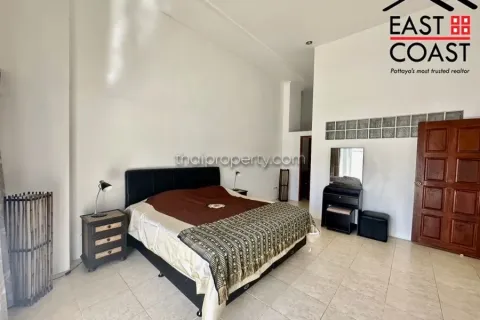 Condominio de 2 dormitorios en Pattaya, Tailandia № 213578 - foto 12