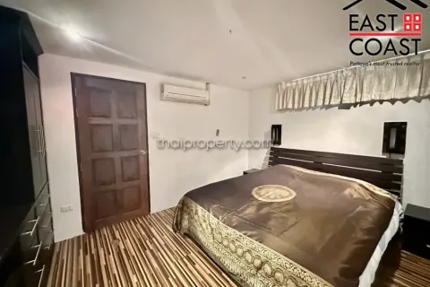 Condominio de 2 dormitorios en Pattaya, Tailandia № 213578 - foto 9