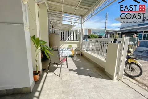 Casa de 2 dormitorios en Pattaya, Tailandia № 213580 - foto 3