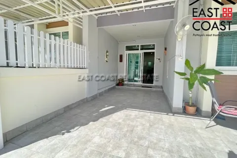 Casa de 2 dormitorios en Pattaya, Tailandia № 213580 - foto 2