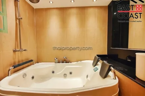Condominio de 2 dormitorios en Pattaya, Tailandia № 213584 - foto 17