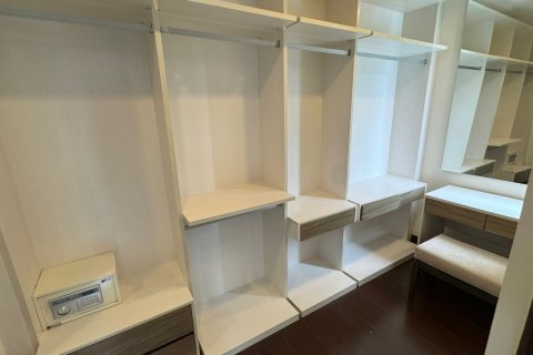 Villa in Phuket, Thailand 5 bedrooms № 135743 - photo 25