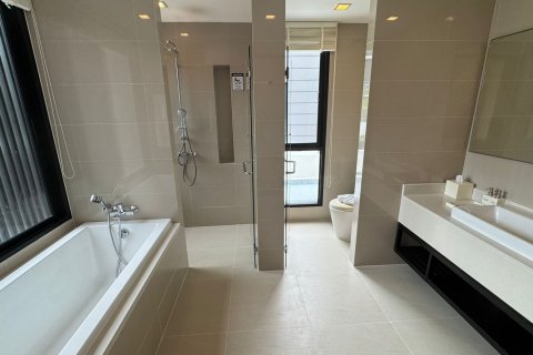 Villa in Phuket, Thailand 5 bedrooms № 135743 - photo 21