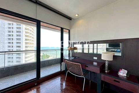 Condo à Pattaya, Thaïlande, 3 chambres № 197615 - photo 15