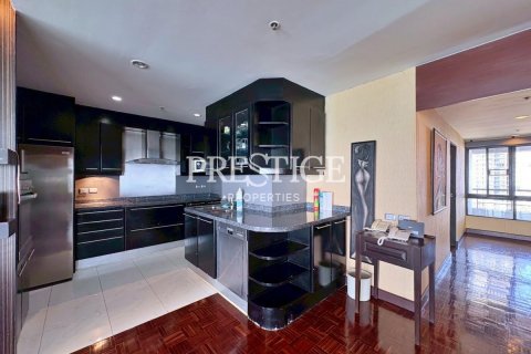 Condo à Pattaya, Thaïlande, 3 chambres № 197615 - photo 10