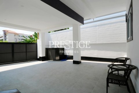 บ้านในพัทยา, ประเทศไทย 6 ห้องนอน № 197617 - รูปถ่าย 28