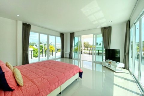 Haus in Pattaya, Thailand 5 Schlafzimmer № 223061 - Foto 19