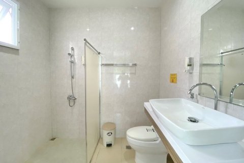Haus in Pattaya, Thailand 5 Schlafzimmer № 223061 - Foto 15