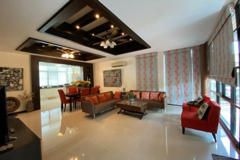 Haus in Pattaya, Thailand 4 Schlafzimmer № 223060 - Foto 6