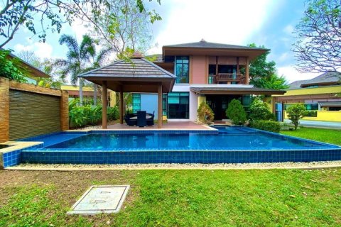 Haus in Pattaya, Thailand 4 Schlafzimmer № 223060 - Foto 1