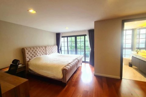 Maison à Watthana, Bangkok, Thaïlande 4 chambres № 173480 - photo 8