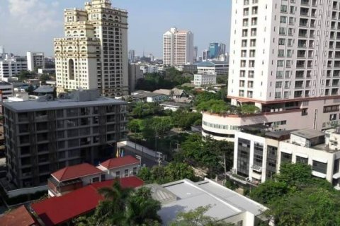 Condo in Watthana, Bangkok, Thailand, 2 bedrooms  № 173481 - photo 19