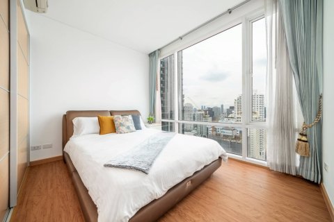 Condo in Bangkok, Thailand, 2 bedrooms  № 180753 - photo 19