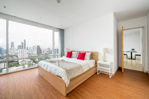 Condo in Bangkok, Thailand, 2 bedrooms  № 180753 - photo 12