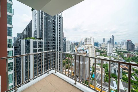 Condo in Bangkok, Thailand, 2 bedrooms  № 180753 - photo 6