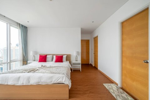 Condo in Bangkok, Thailand, 2 bedrooms  № 180753 - photo 15