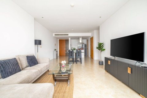 Condo in Bangkok, Thailand, 2 bedrooms  № 180753 - photo 7