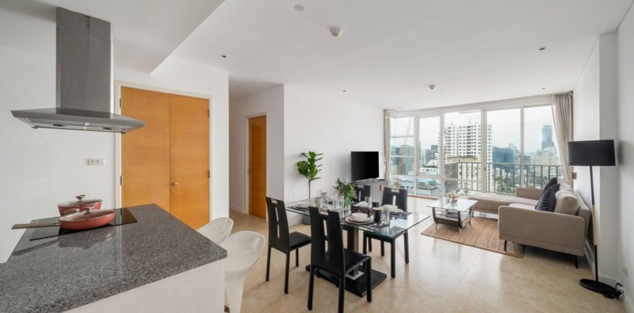 Condo in Bangkok, Thailand, 2 bedrooms  № 180753