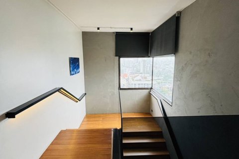 Condo in Bangkok, Thailand, 3 bedrooms  № 180755 - photo 15