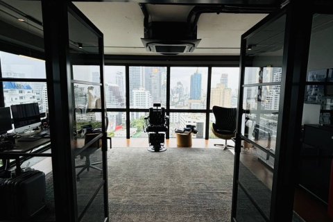 Condo in Bangkok, Thailand, 3 bedrooms  № 180755 - photo 20