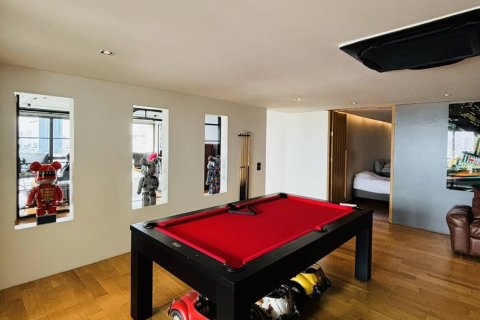 Condo in Bangkok, Thailand, 3 bedrooms  № 180755 - photo 21