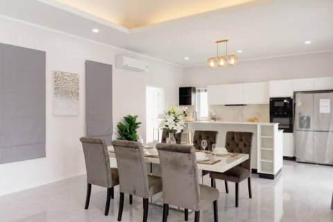 Вилла в Хуа Хине, Таиланд с 3 спальнями № 114606 - фото 9