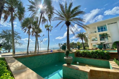 Condo in Kathu, Thailand, 2 bedrooms  № 156185 - photo 3