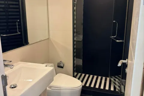 Кондоминиум с 2 спальнями в Клонг Тоэй, Бангкок, Таиланд № 156188 - фото 5