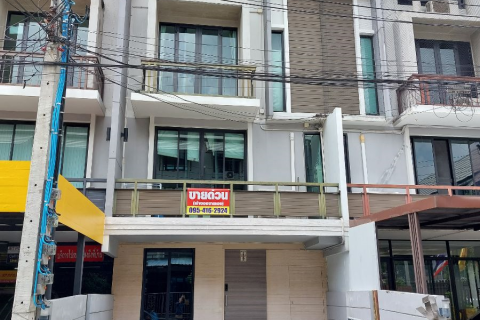 Townhouse à Bangkok, Thaïlande 4 chambres № 189702