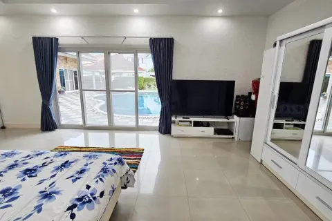 Casa de 3 dormitorios en Pattaya, Tailandia № 212152 - foto 17