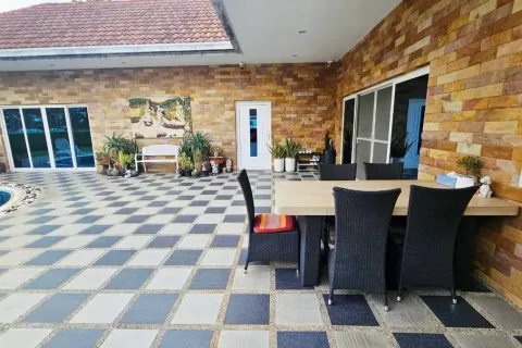 Casa de 3 dormitorios en Pattaya, Tailandia № 212152 - foto 13