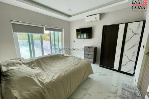 Casa de 3 dormitorios en Pattaya, Tailandia № 212153 - foto 26