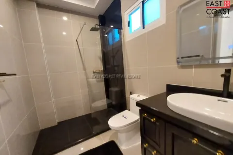 Casa de 6 dormitorios en Pattaya, Tailandia № 212155 - foto 9