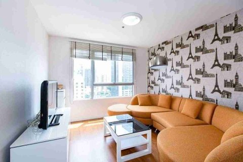 Condo in Bangkok, Thailand, 2 bedrooms  № 183574