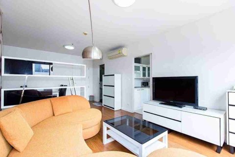 Condo in Bangkok, Thailand, 2 bedrooms  № 183574 - photo 4