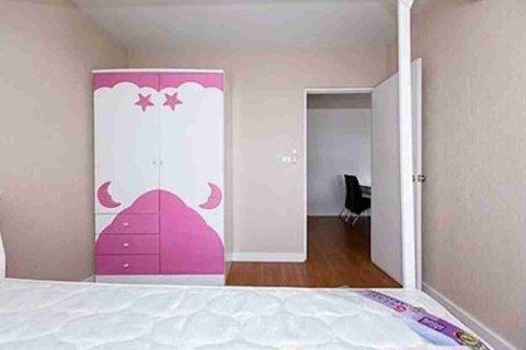 Condo in Bangkok, Thailand, 2 bedrooms  № 183574 - photo 7