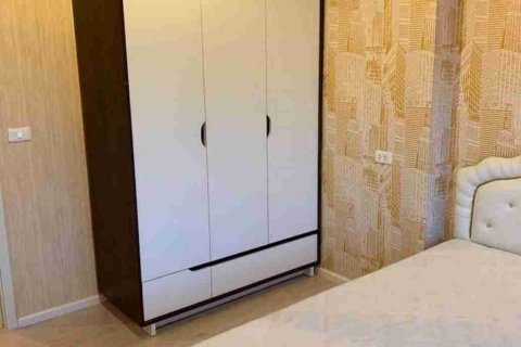 Condo in Thonburi, Bangkok, Thailand, 1 bedroom  № 183576 - photo 5