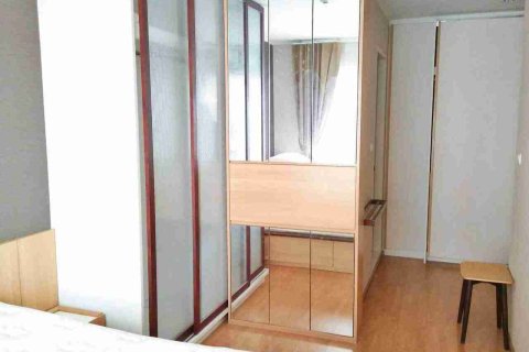 Condo in Thonburi, Bangkok, Thailand, 2 bedrooms № 183575 - photo 7