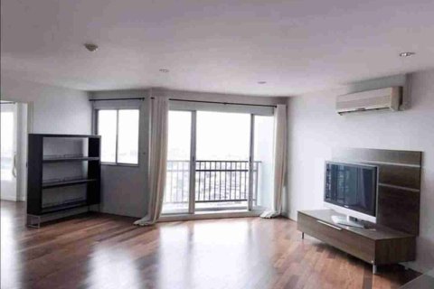 Condo in Thonburi, Bangkok, Thailand, 2 bedrooms  № 183578
