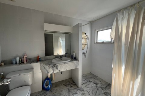 Кондоминиум с 2 спальнями в Хуа Хине, Таиланд № 139576 - фото 6