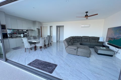 House in Ko Samui, Thailand 3 bedrooms № 139628 - photo 2