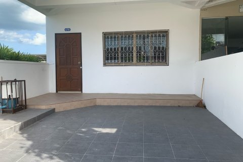 Таунхаус в Хуа Хине, Таиланд с 3 спальнями  № 139627 - фото 2