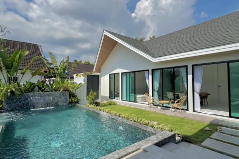 Villa in Phuket, Thailand 3 bedrooms № 149431