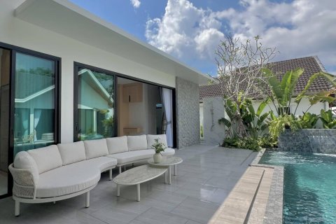 Villa in Phuket, Thailand 3 bedrooms № 149431 - photo 12