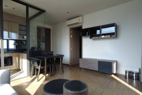 Кондоминиум с 1 спальней в Бангкоке, Таиланд № 134601 - фото 3